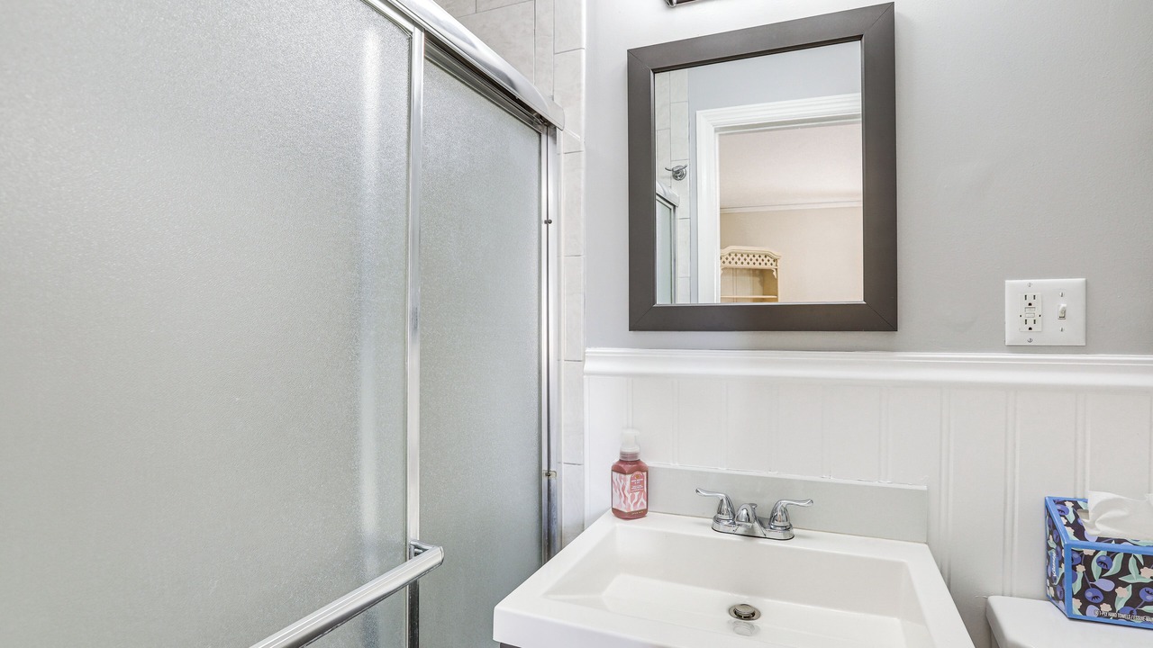 Photo of Bathroom in Rahway
