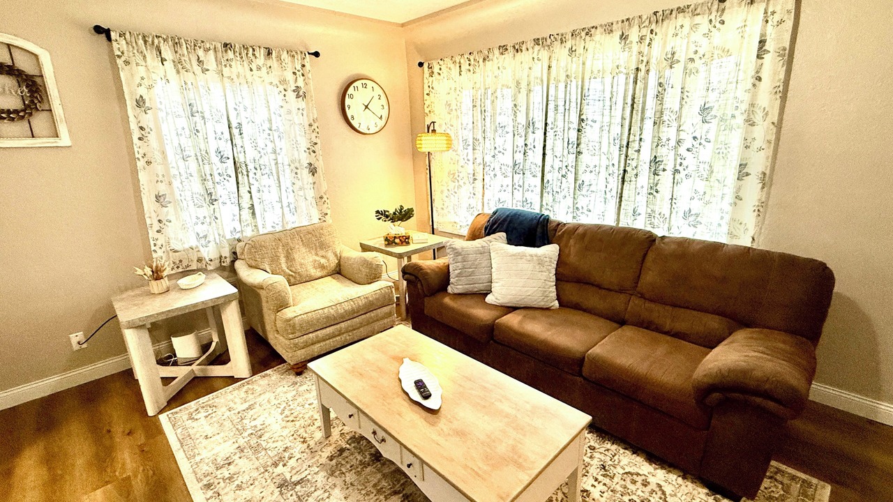 Photo of Livingroom in Cedar Rapids - Iowa City
