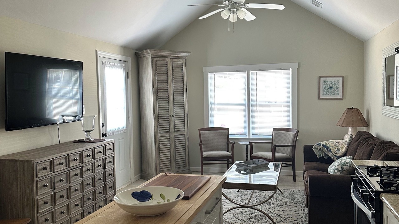 Photo of Livingroom in Normandy Beach