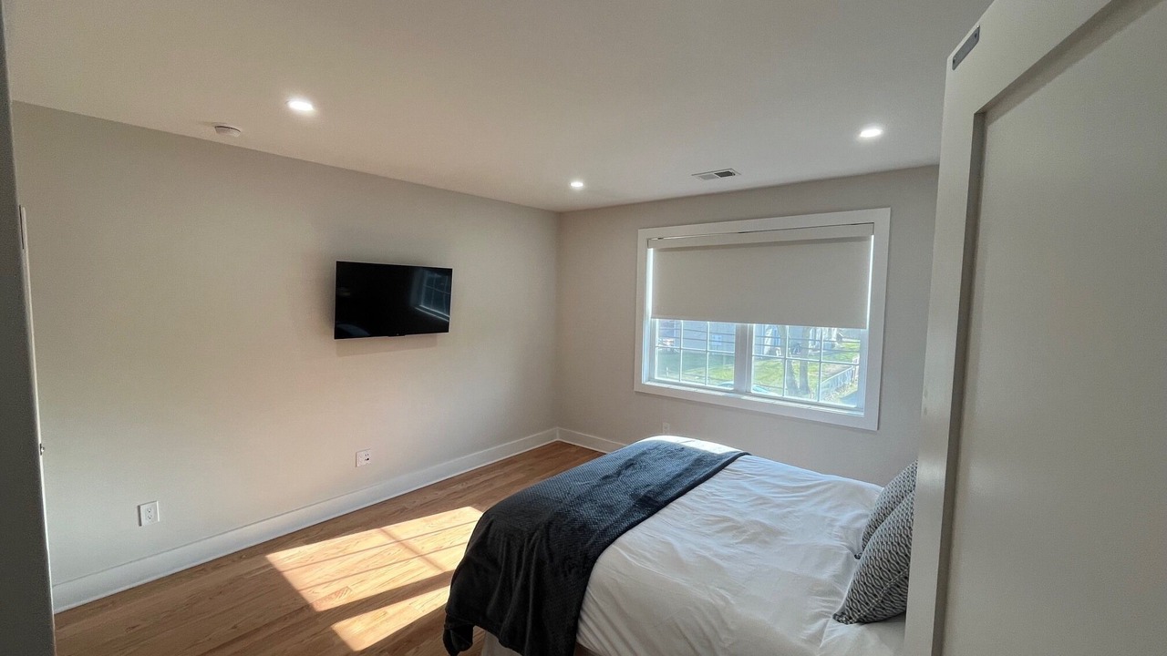Photo of Bedroom in Long Branch