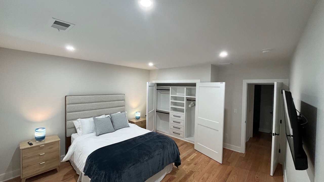 Photo of Bedroom in Long Branch