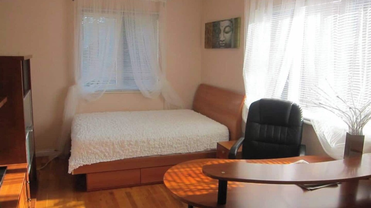 Photo of Bedroom in Sheepshead Bay