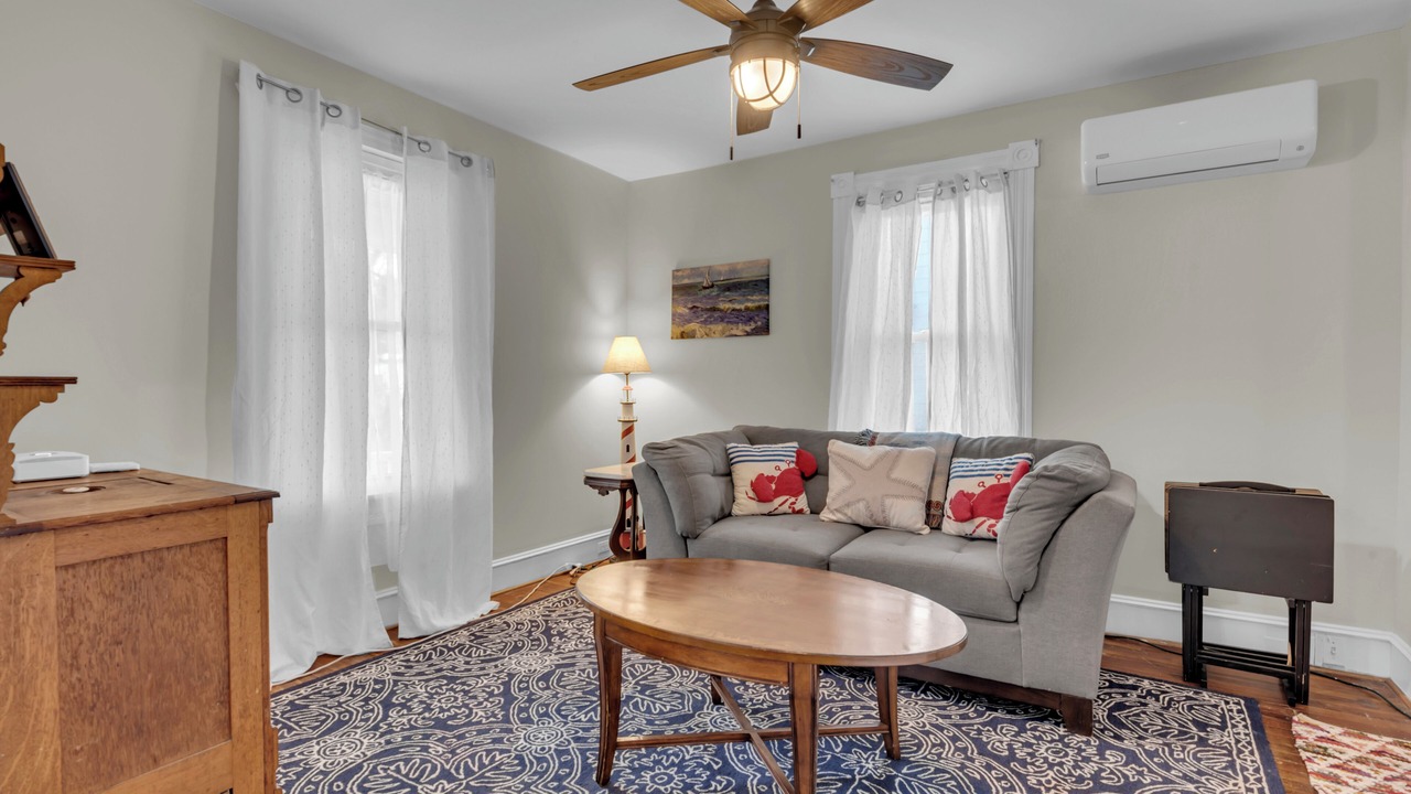 Photo of Livingroom in Cambridge