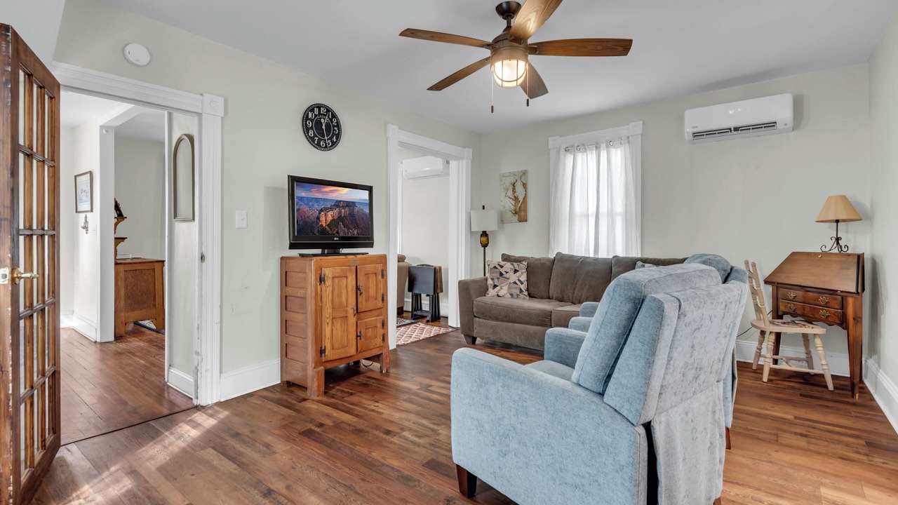 Photo of Livingroom in Cambridge