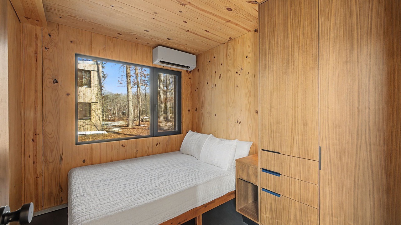 Photo of Bedroom in Tracy City