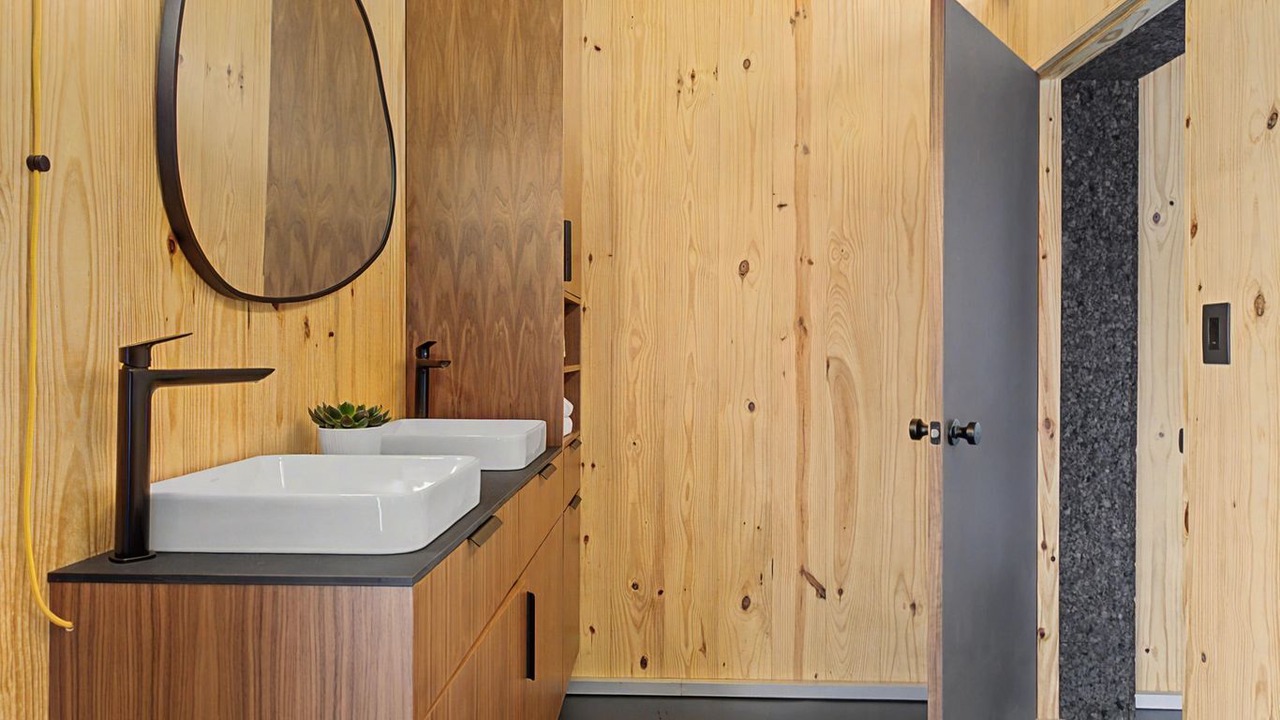 Photo of Bathroom in Tracy City