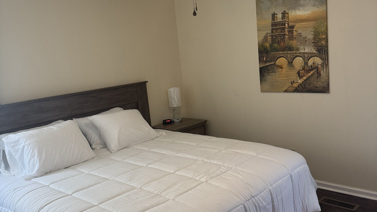 Photo of Bedroom in Fort Mc Clellan