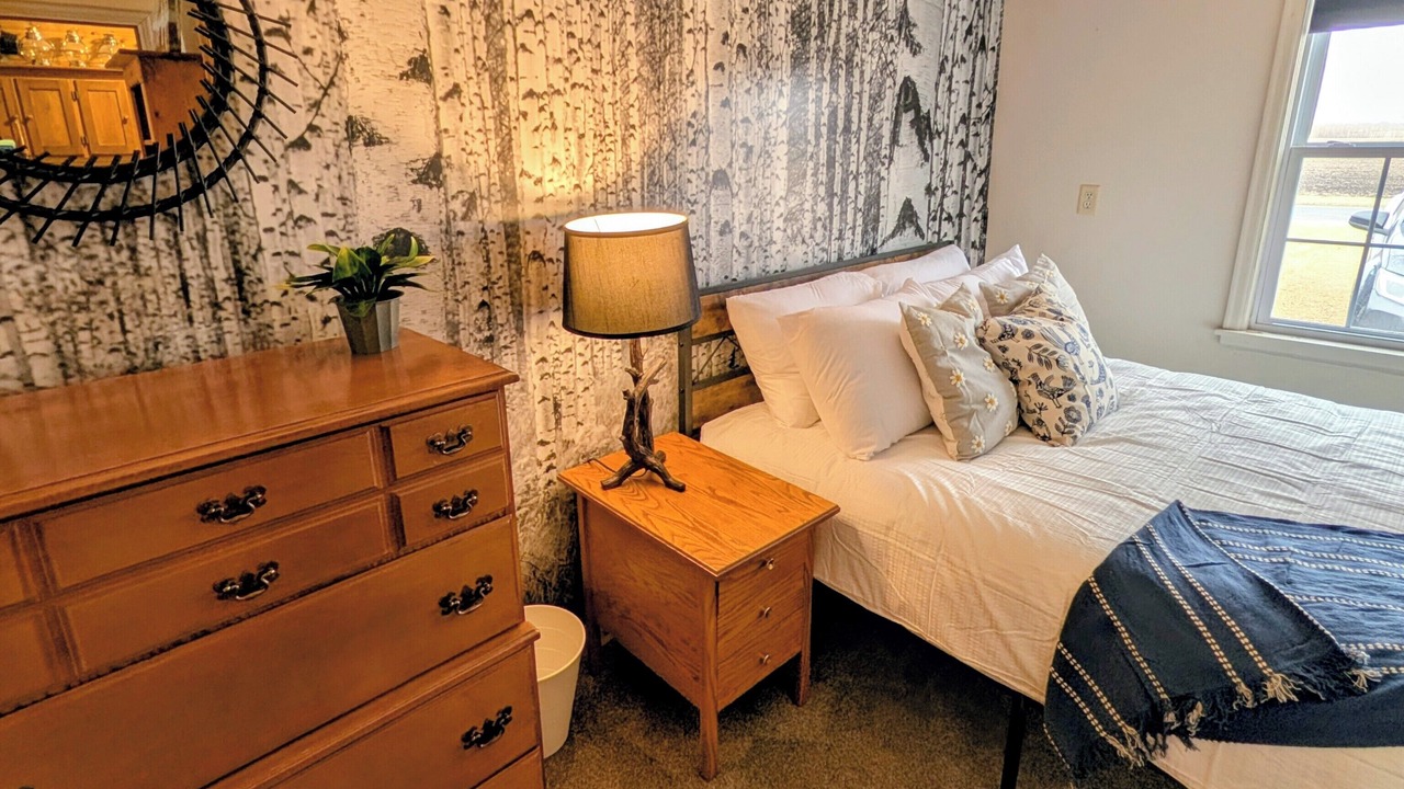 Photo of Bedroom in Madison Lake