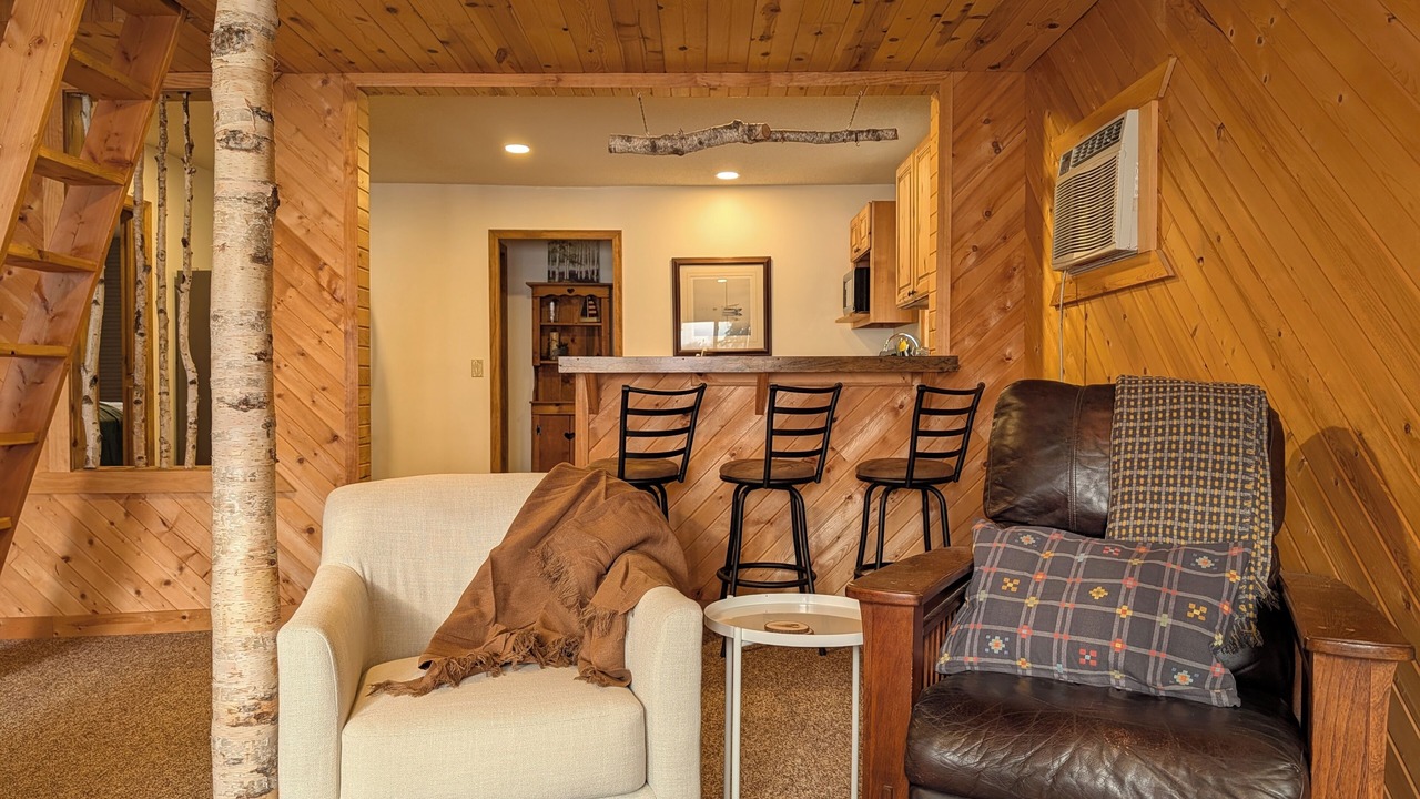 Photo of Livingroom in Madison Lake