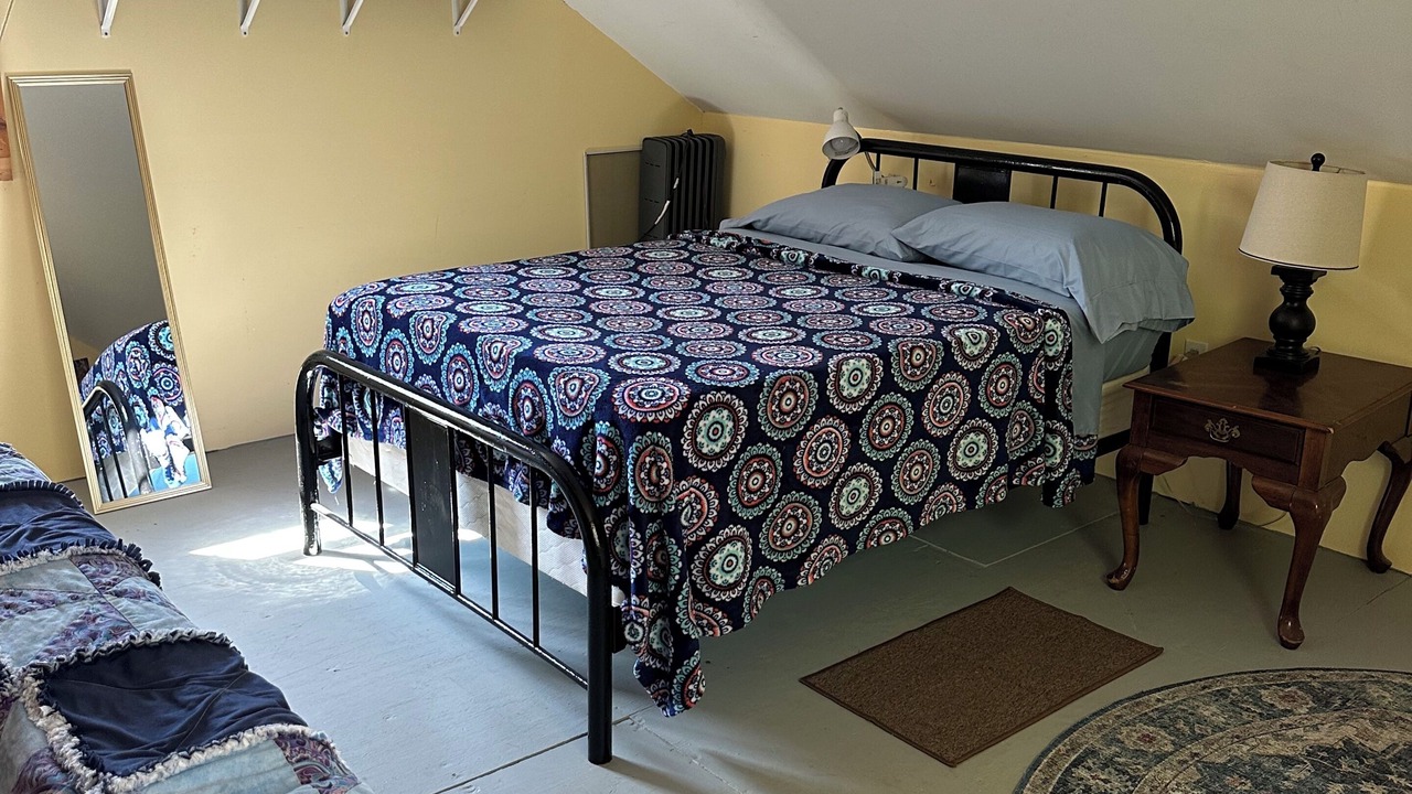 Photo of Bedroom in Calhoun