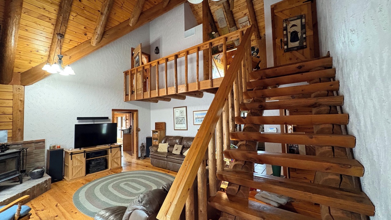 Photo of Livingroom in Highland Center