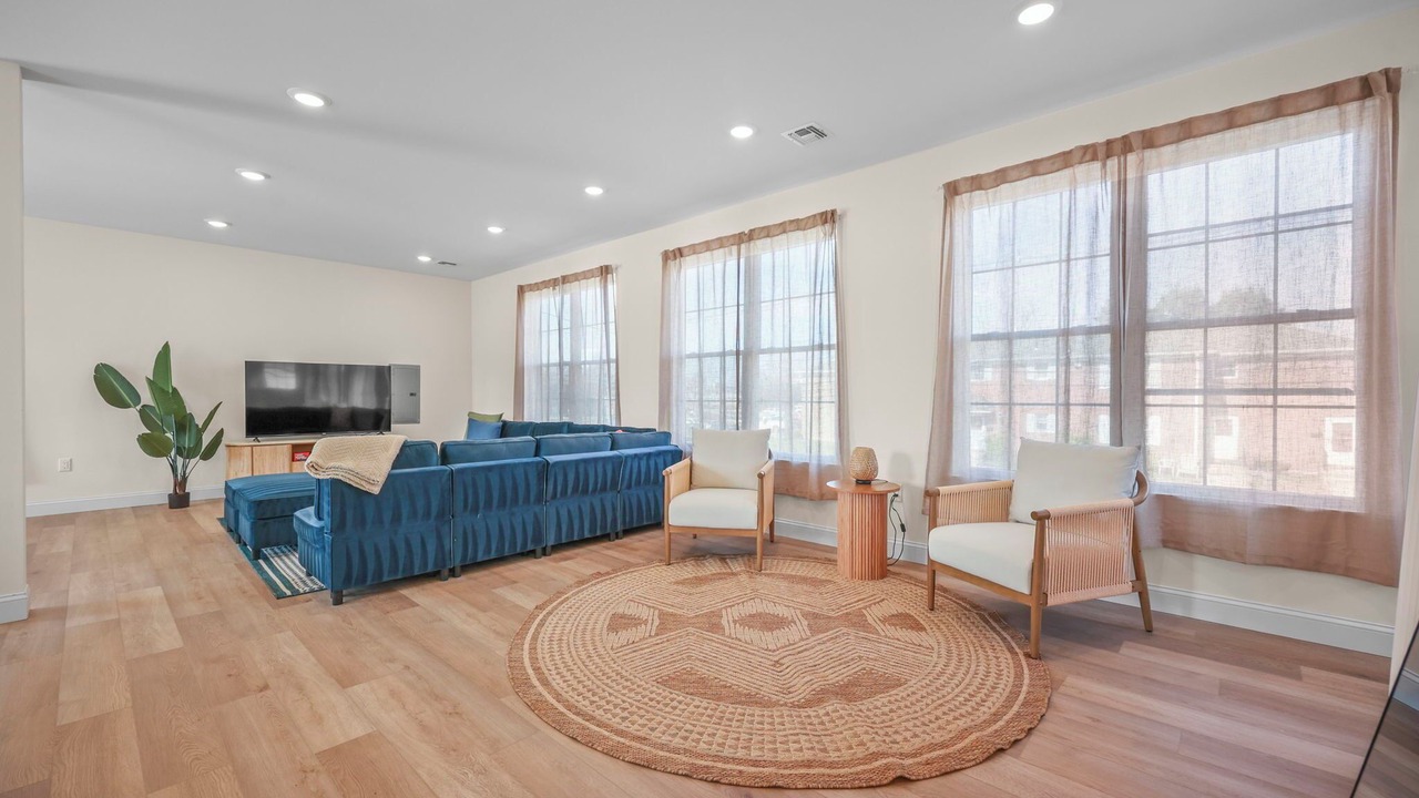 Photo of Livingroom in Keansburg