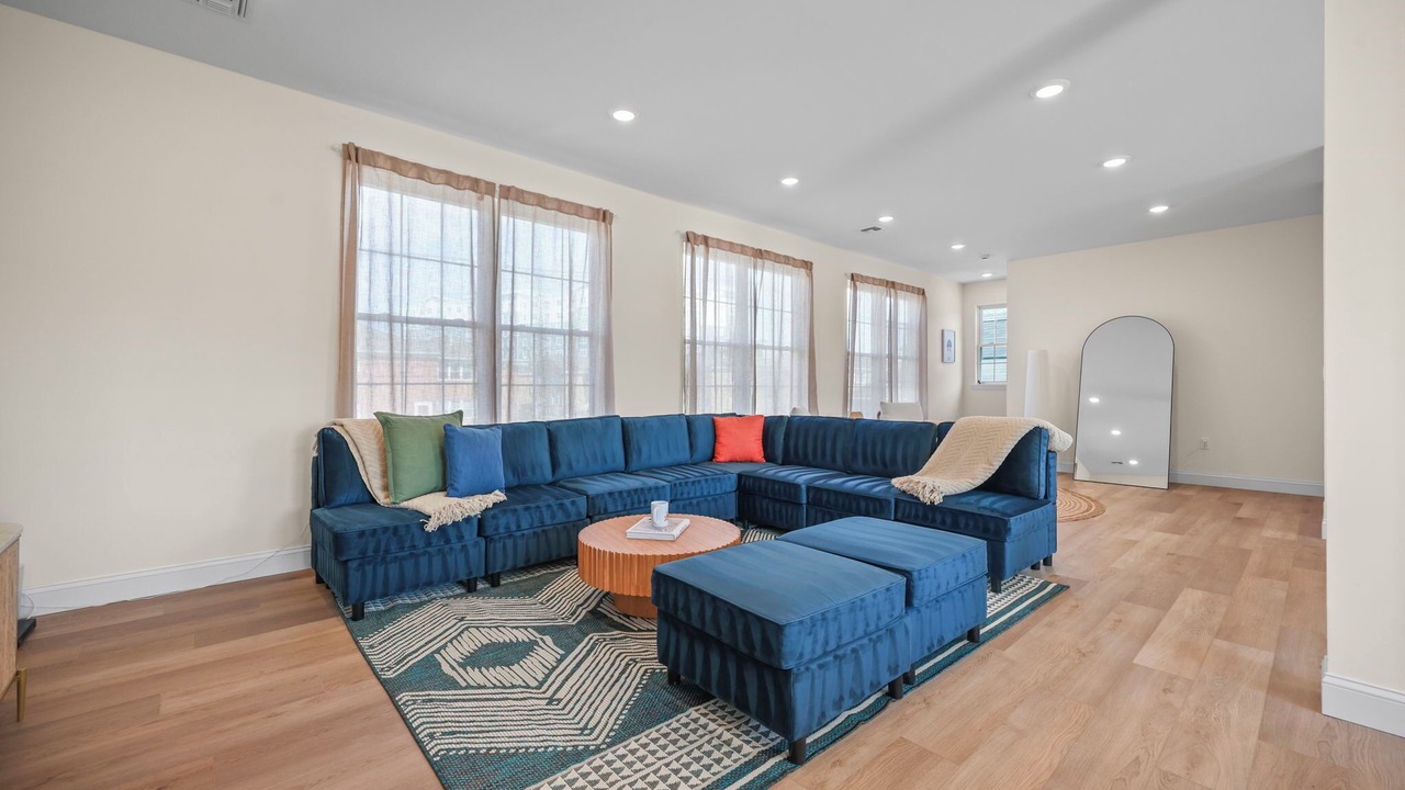 Photo of Livingroom in Keansburg