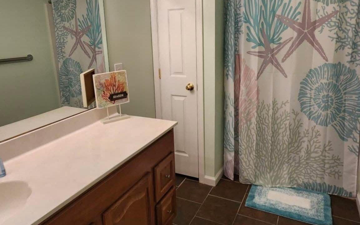 Photo of Bathroom in Heron Harbour Isle
