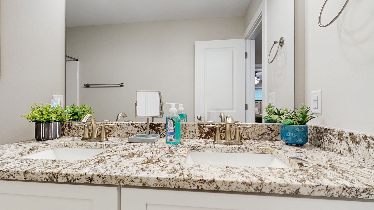 Photo of Bathroom in Lakeside Woods
