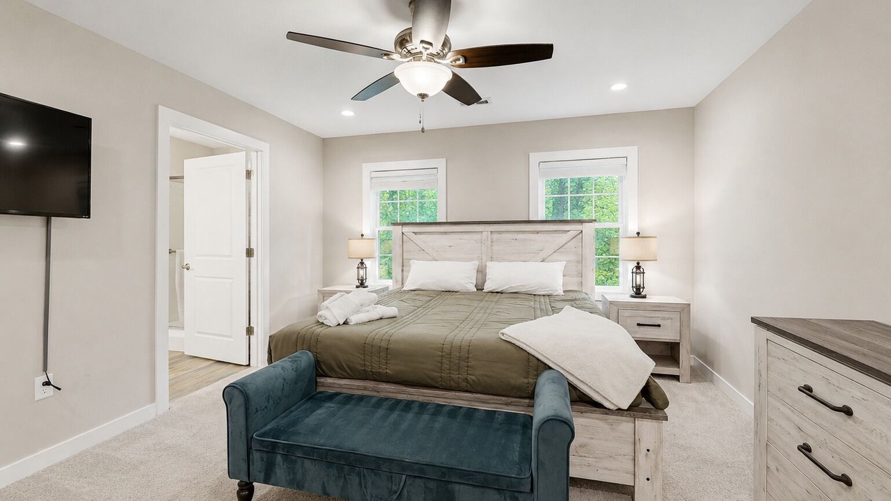 Photo of Bedroom in Lakeside Woods