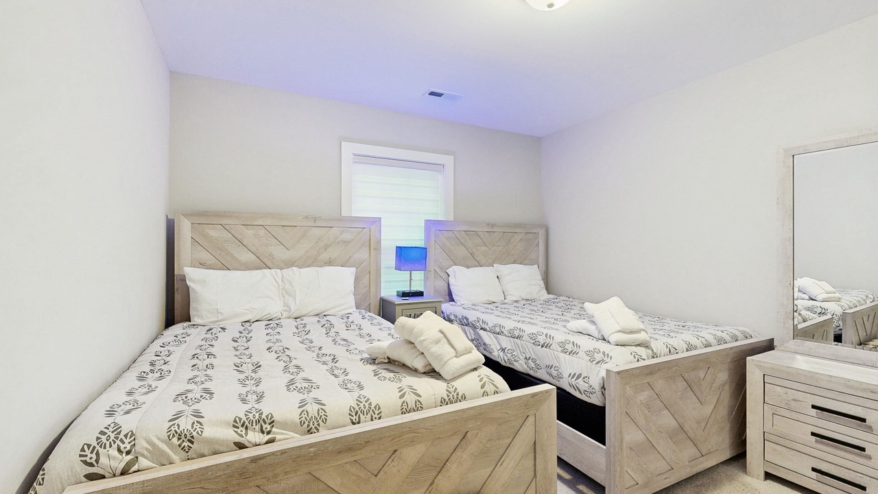 Photo of Bedroom in Lakeside Woods