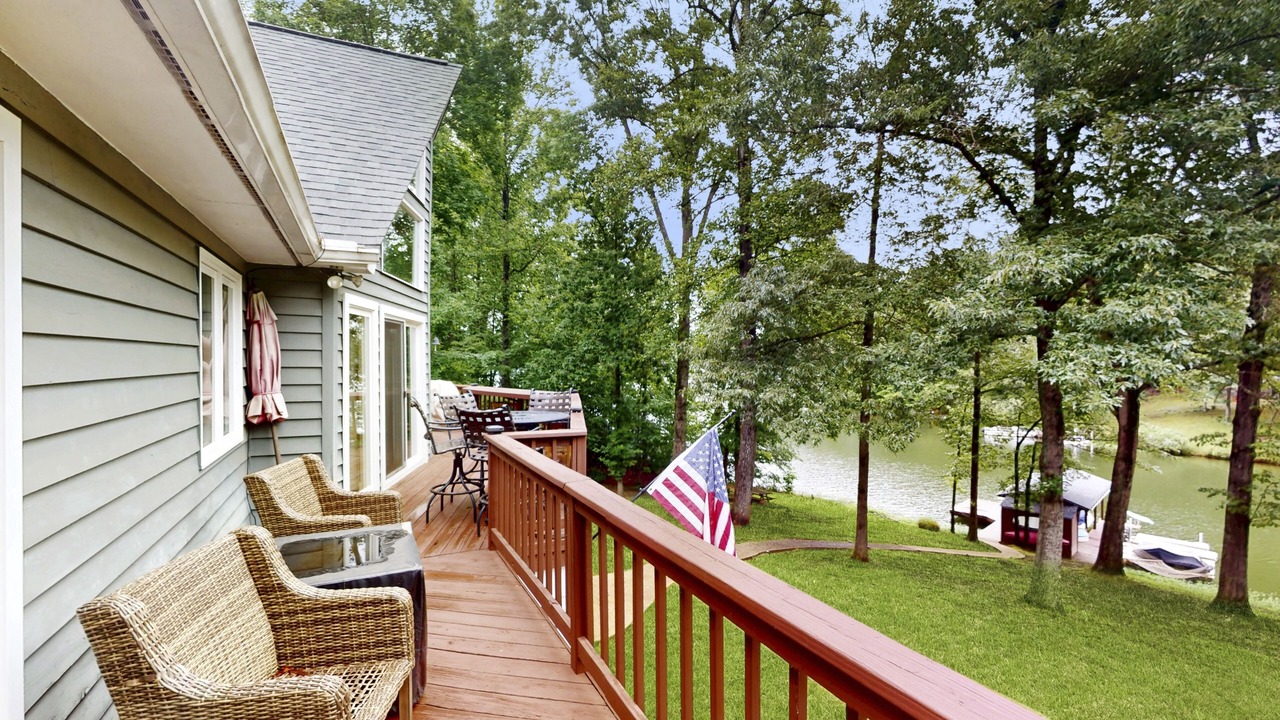 Photo of Outdoor in Morgan II