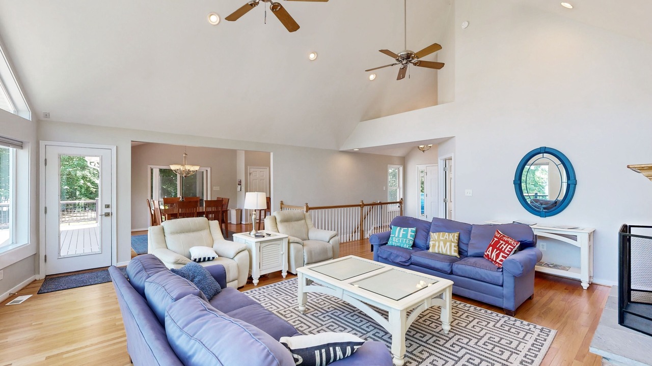Photo of Livingroom in Bumpass
