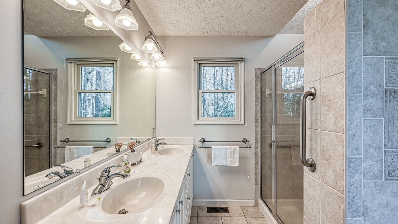 Photo of Bathroom in Panamint Shores