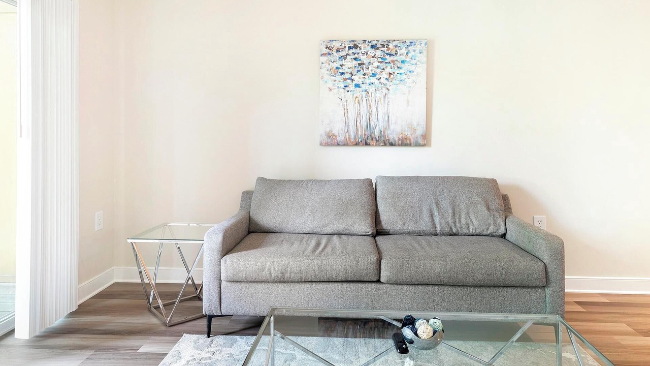Photo of Livingroom in Chillum