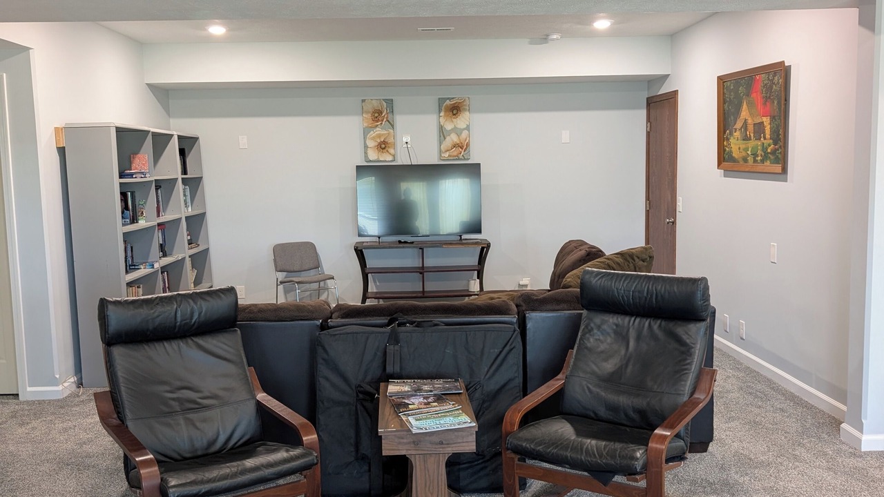 Photo of Livingroom in LaPlatte I