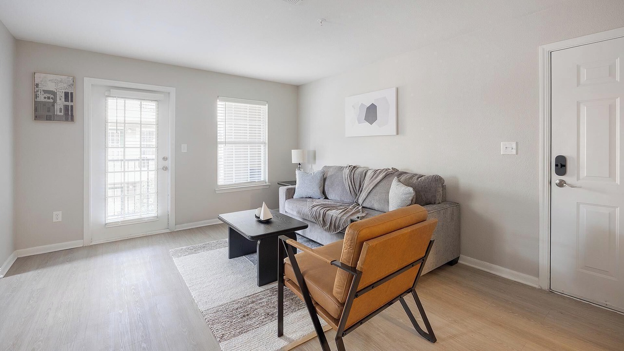 Photo of Livingroom in Charlottesville