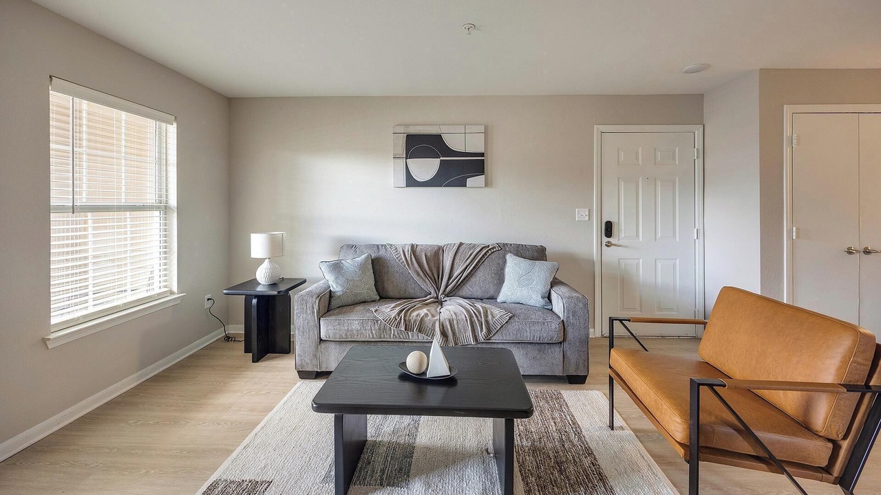 Photo of Livingroom in Charlottesville
