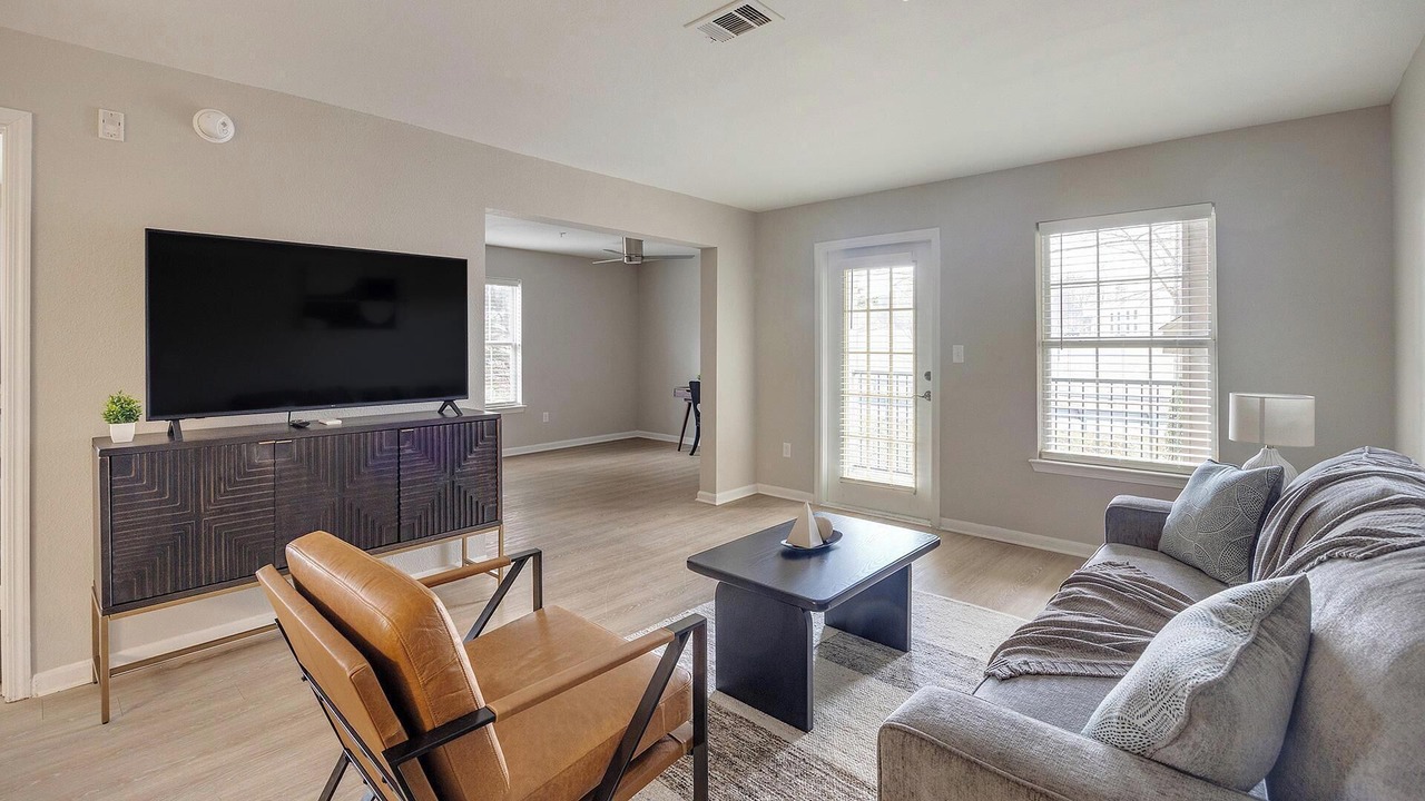 Photo of Livingroom in Charlottesville