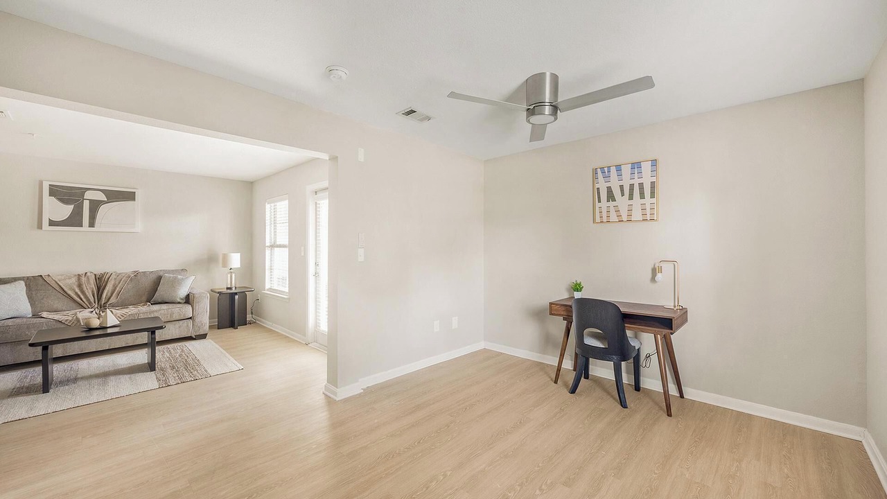 Photo of Livingroom in Charlottesville