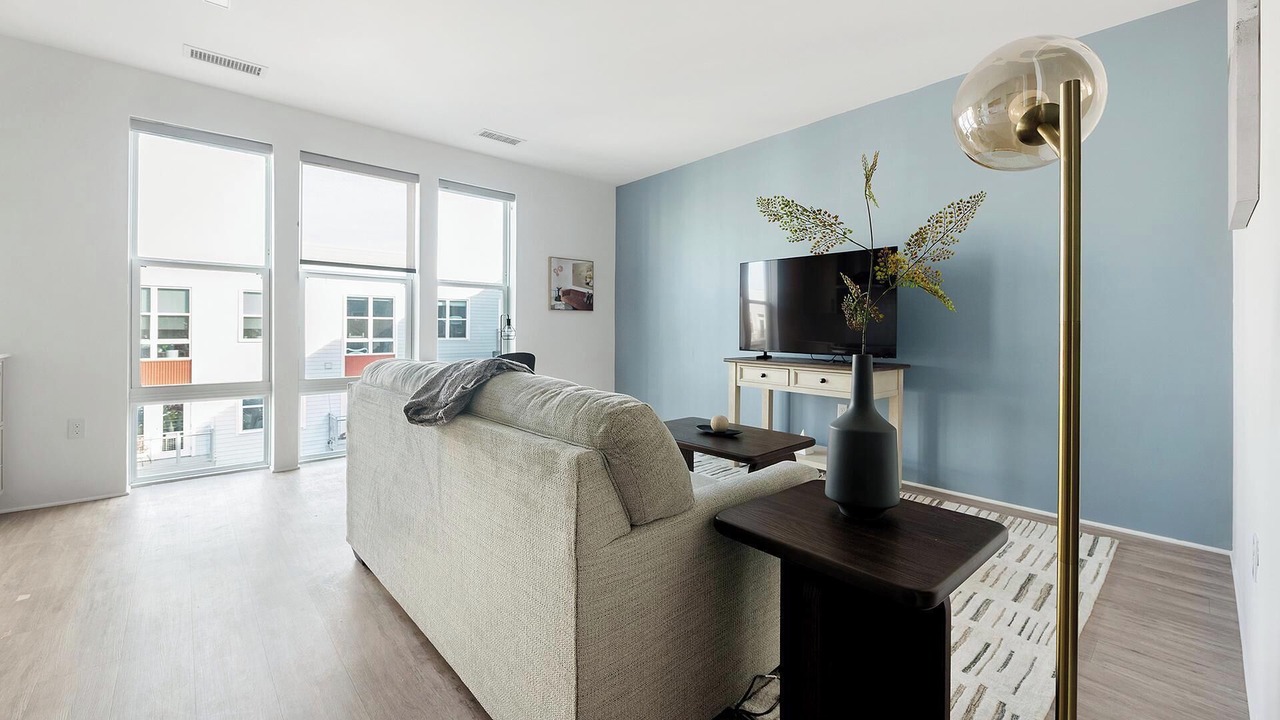 Photo of Livingroom in Hyattsville