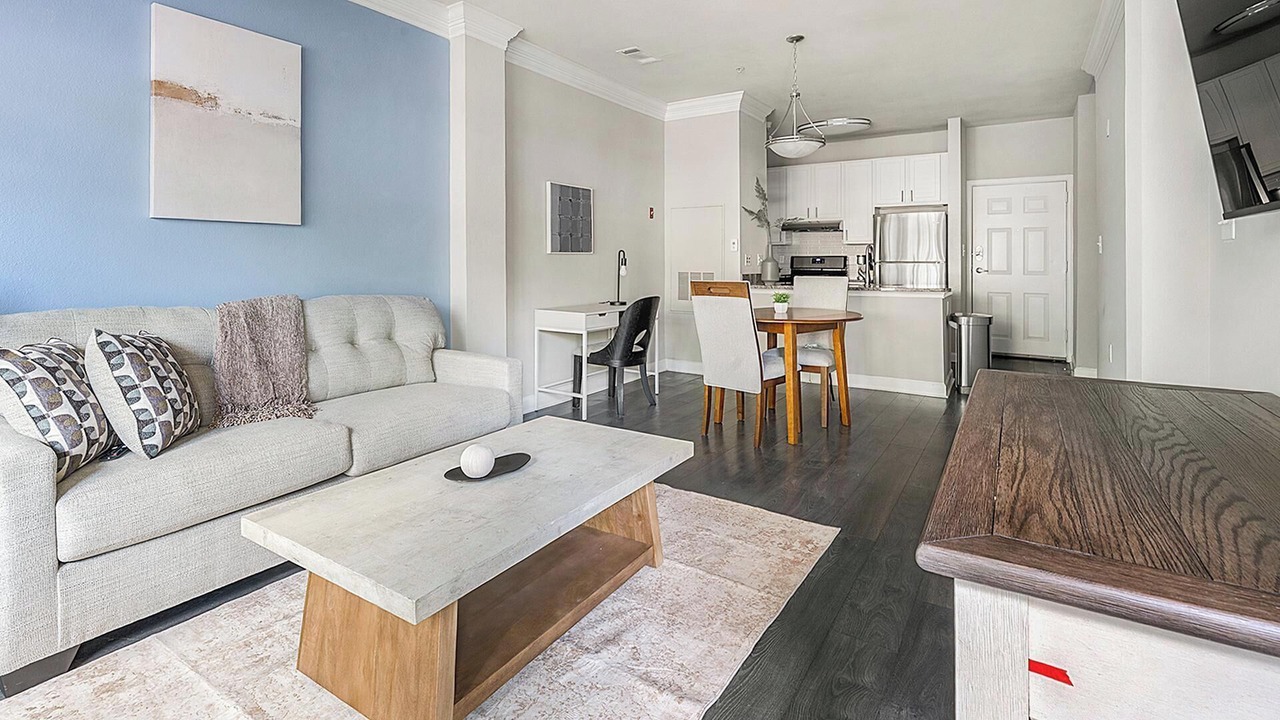 Photo of Livingroom in Town Center