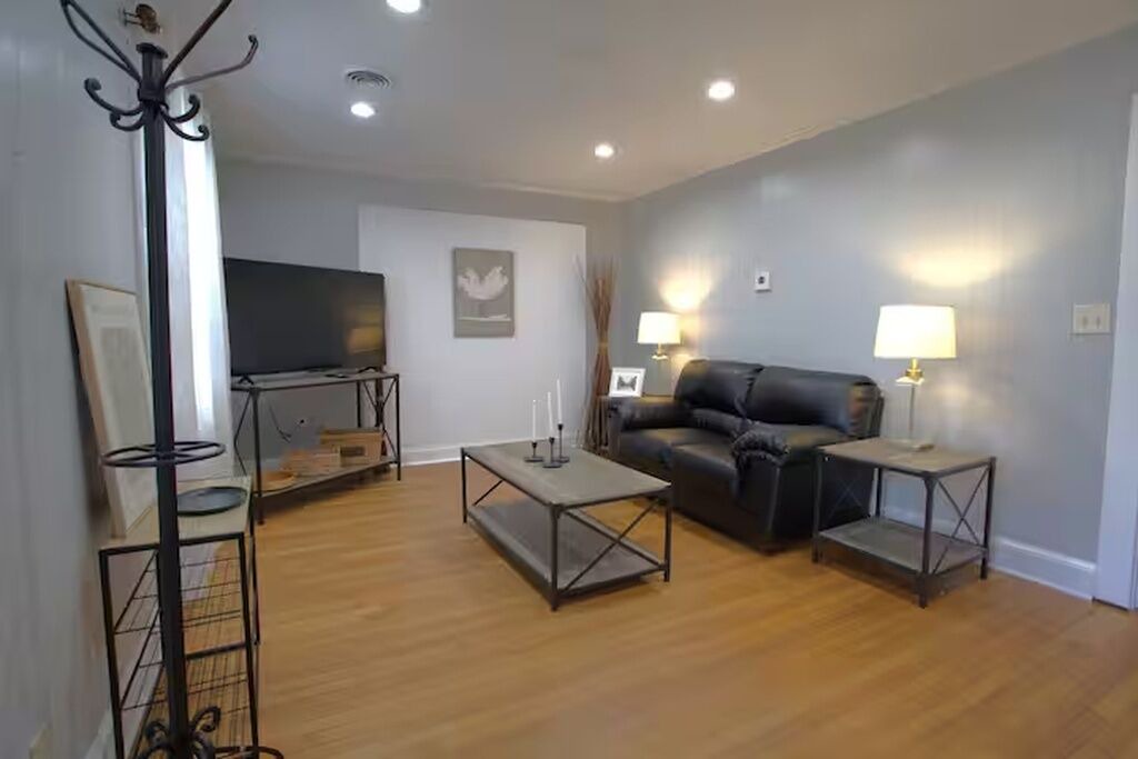 Photo of Livingroom in Fredericksburg