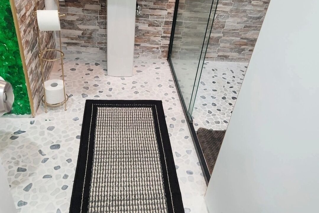 Photo of Bathroom in Avenel