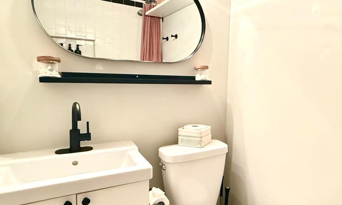 Photo of Bathroom in Georgian Acres