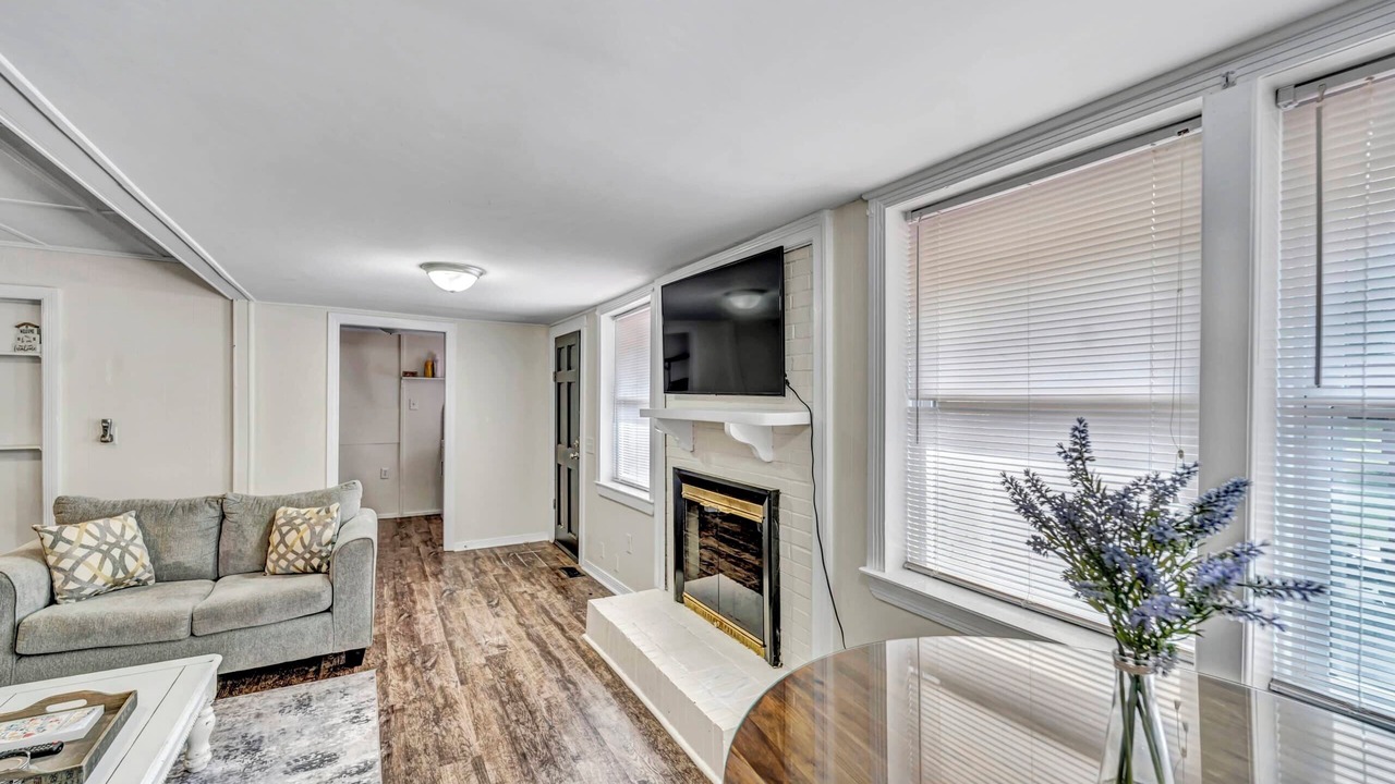 Photo of Livingroom in Raleigh