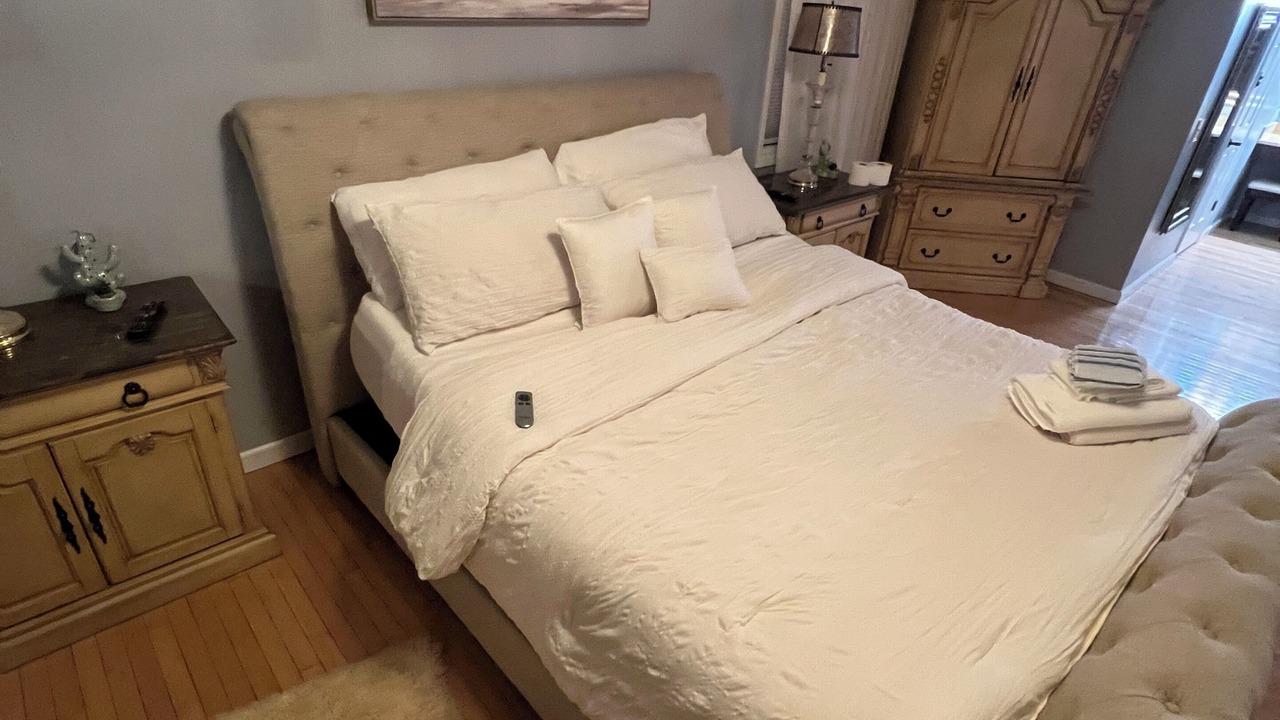 Photo of Bedroom in Rahway