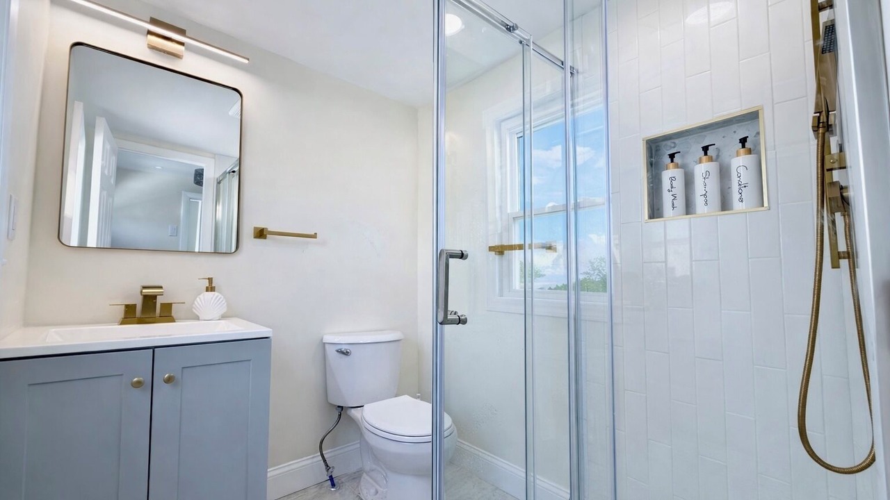 Photo of Bathroom in Keansburg