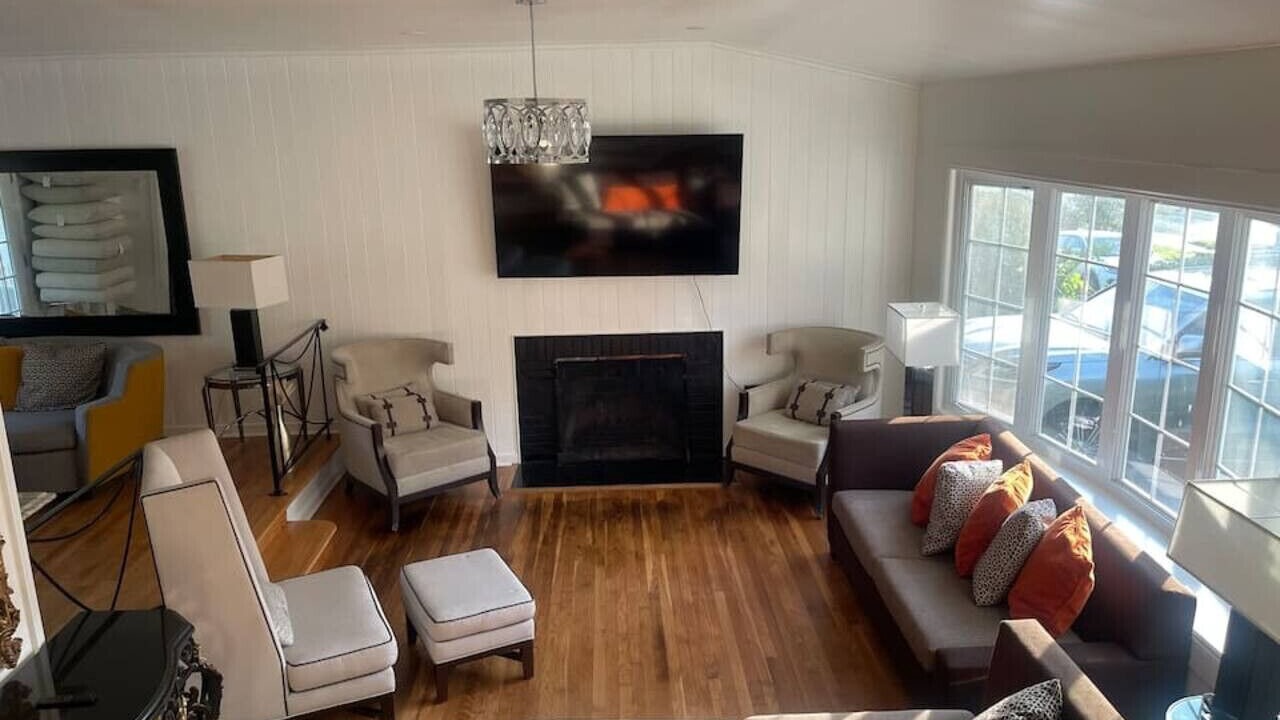 Photo of Livingroom in White Oak
