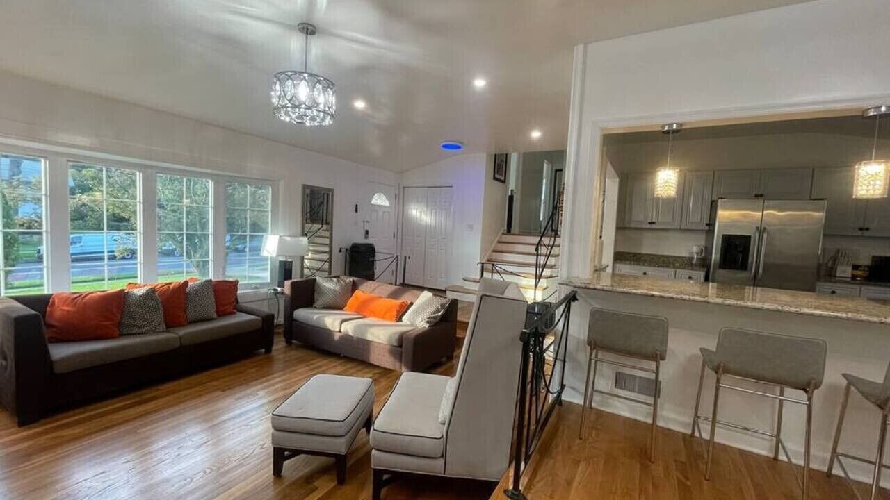 Photo of Livingroom in White Oak