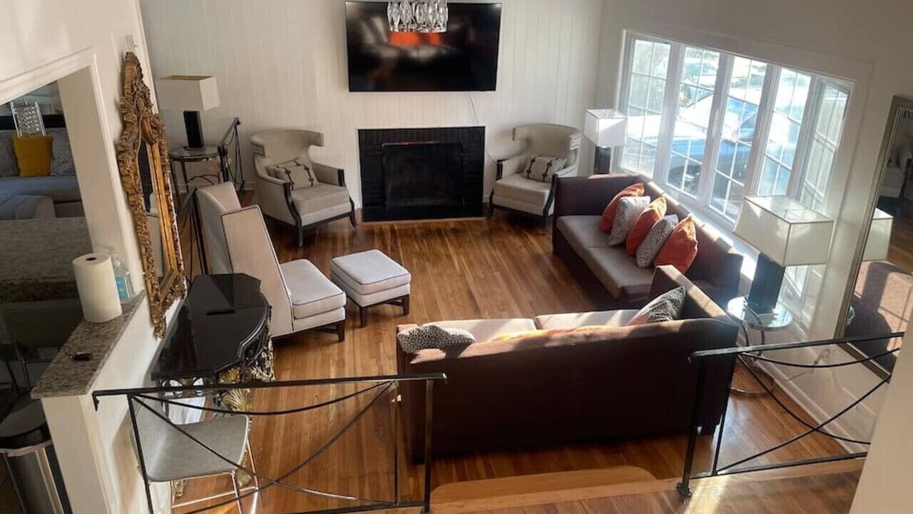 Photo of Livingroom in White Oak