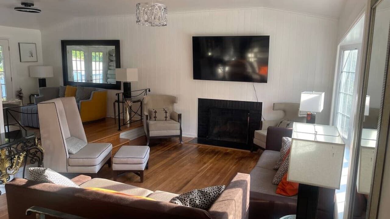 Photo of Livingroom in White Oak