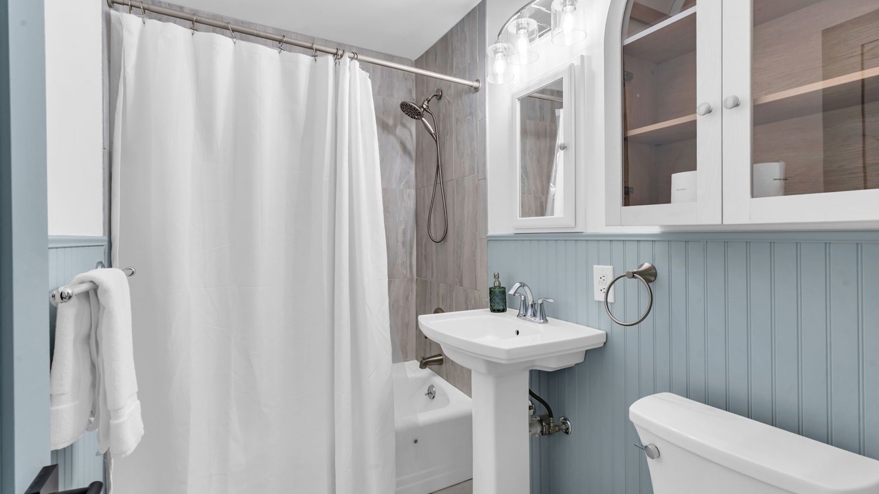 Photo of Bathroom in Bradley Beach