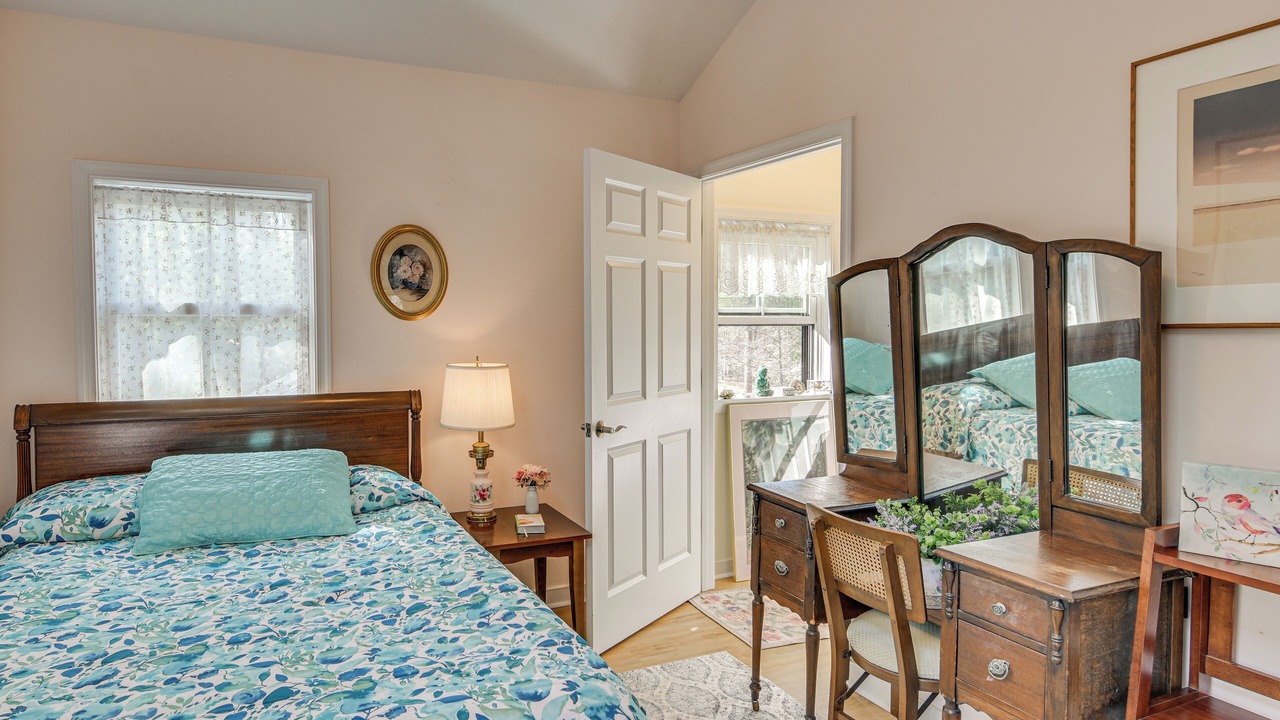 Photo of Bedroom in Charlottesville