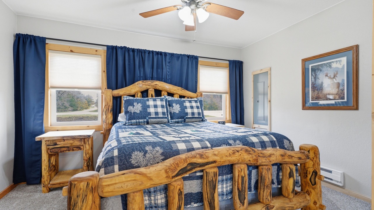 Photo of Bedroom in Cedar Falls