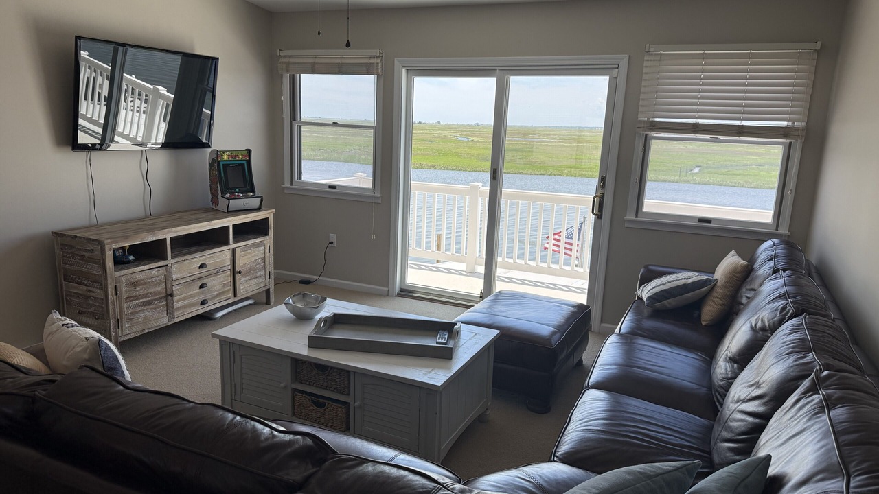 Photo of Livingroom in Beach Haven West