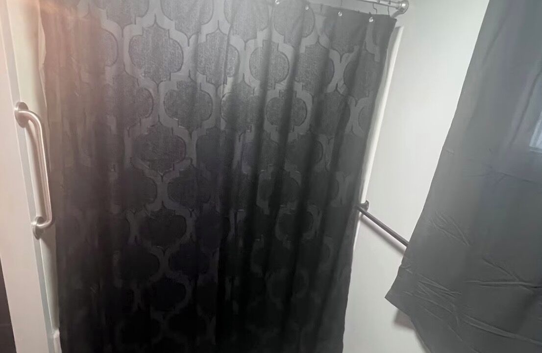 Photo of Bathroom in Pitman