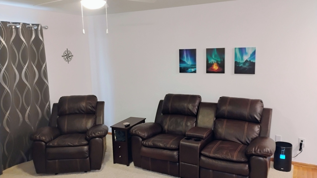 Photo of Bedroom in Indianola