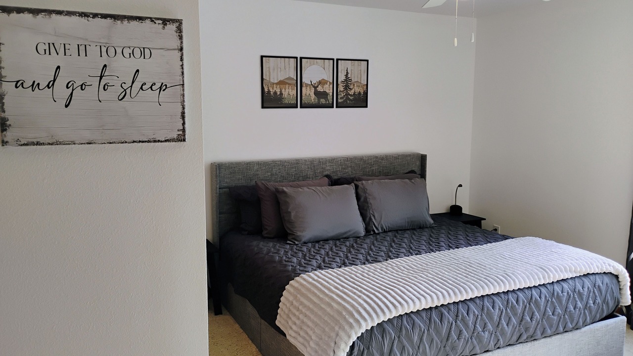 Photo of Bedroom in Indianola