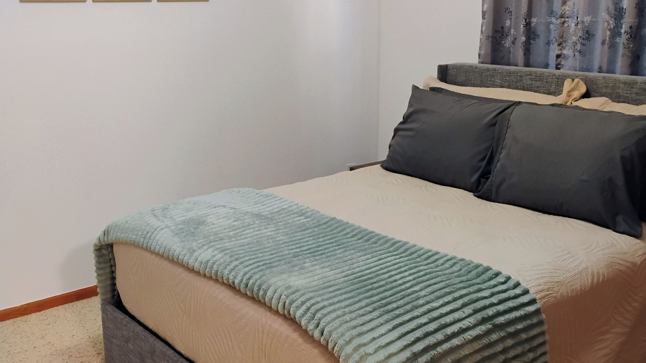 Photo of Bedroom in Indianola